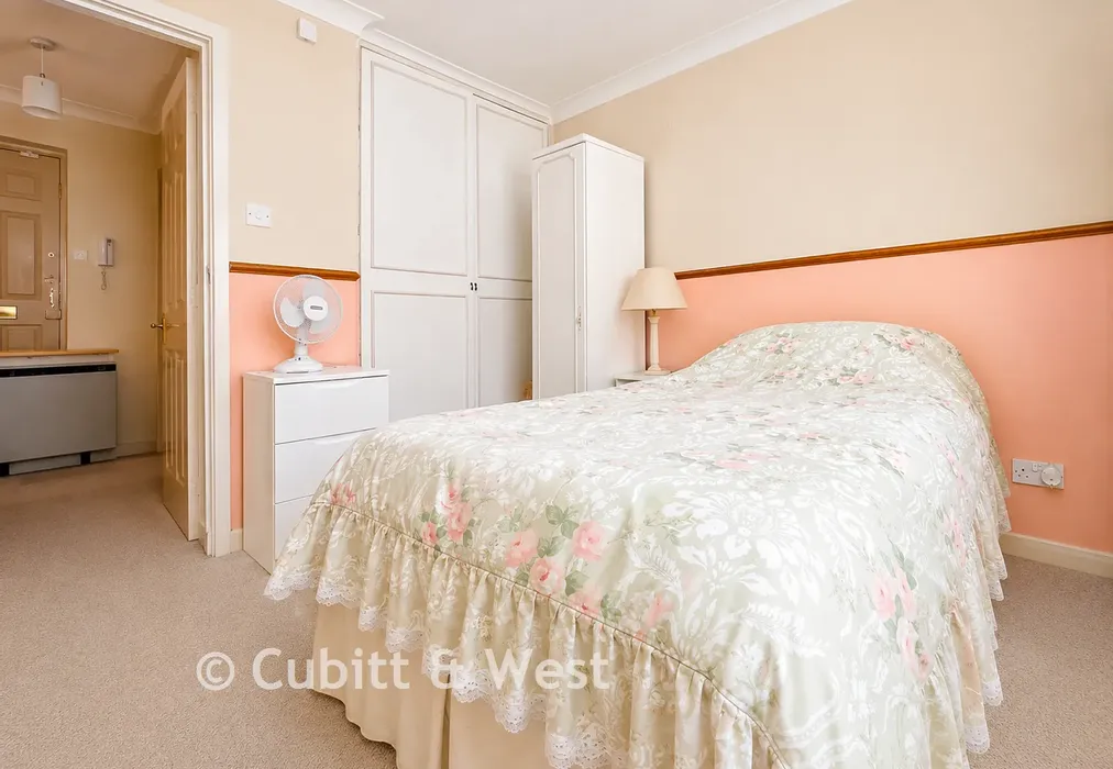 Bedroom - St. James Road, Sutton, Surrey - Wards of Kent