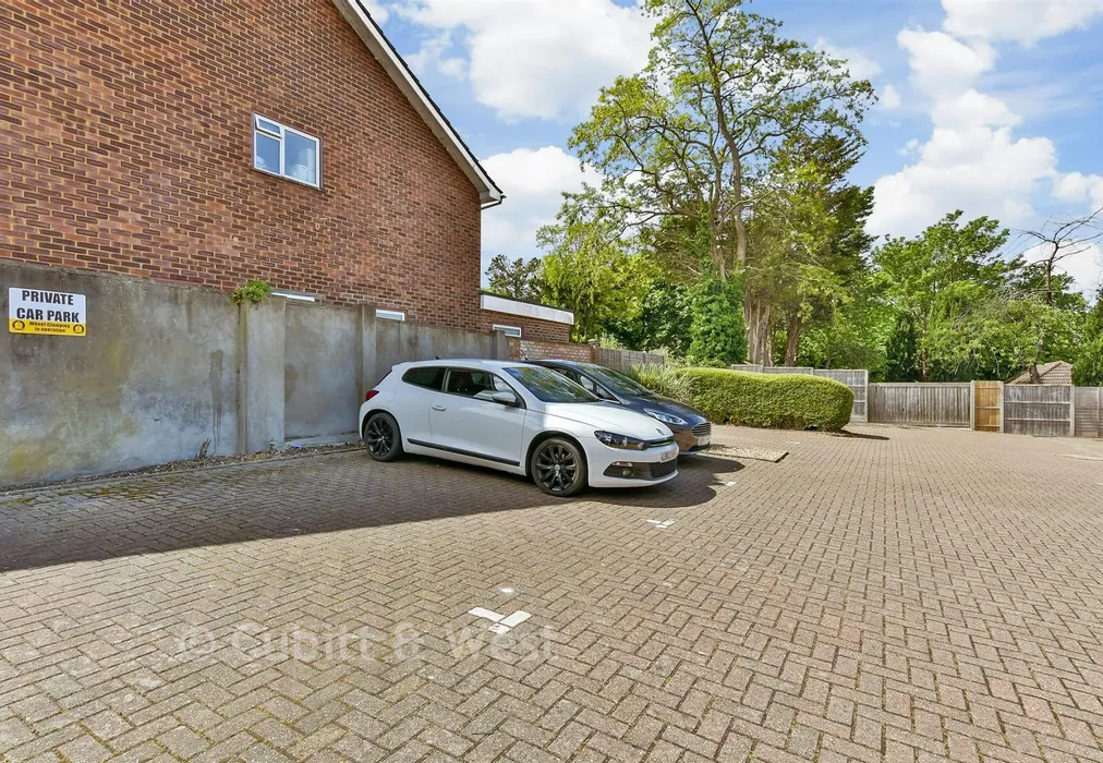 Driveway/Parking - St. James Road, Sutton, Surrey - Wards of Kent