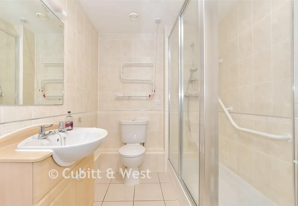 Shower Room - Queens Street, Arundel, West Sussex - Wards of Kent
