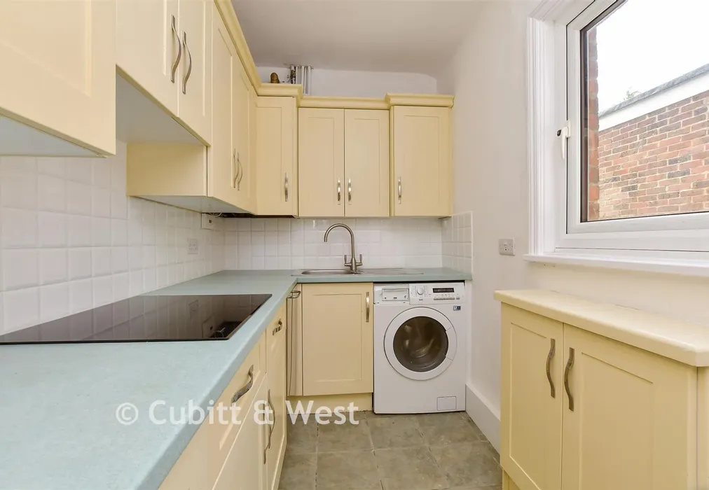 Kitchen - Alpine Road, Redhill, Surrey - Wards of Kent
