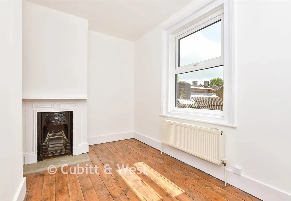 Bedroom 2 - Alpine Road, Redhill, Surrey - Wards of Kent