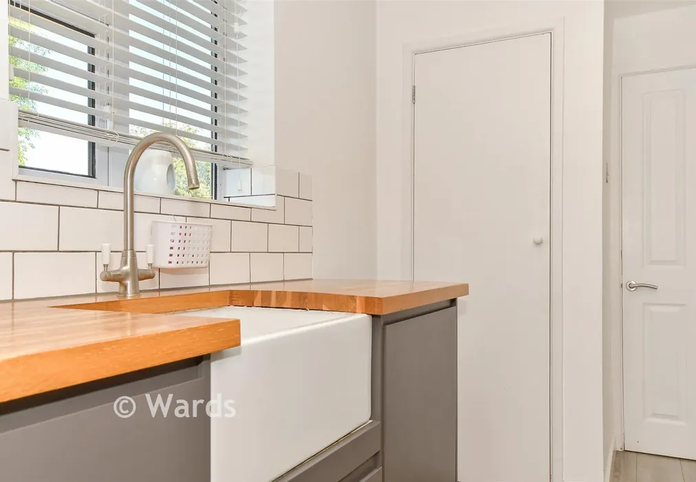 Internal Lifestyle Photograph - Greenside, High Halden, Ashford, Kent - Wards of Kent