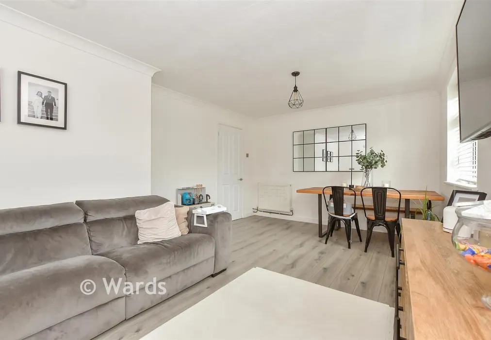 Lounge - Greenside, High Halden, Ashford, Kent - Wards of Kent