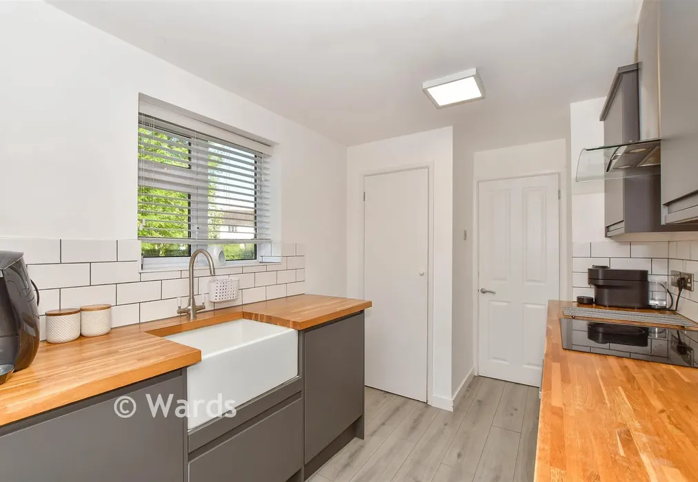 Kitchen Area - Greenside, High Halden, Ashford, Kent - Wards of Kent