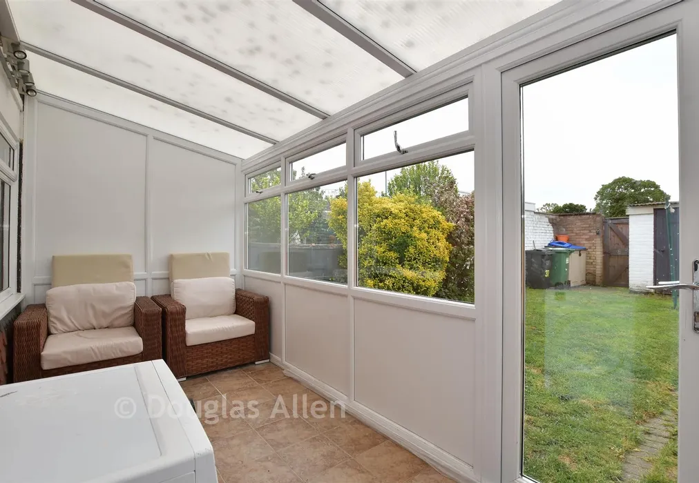 Conservatory - Dordells, Basildon, Essex - Wards of Kent