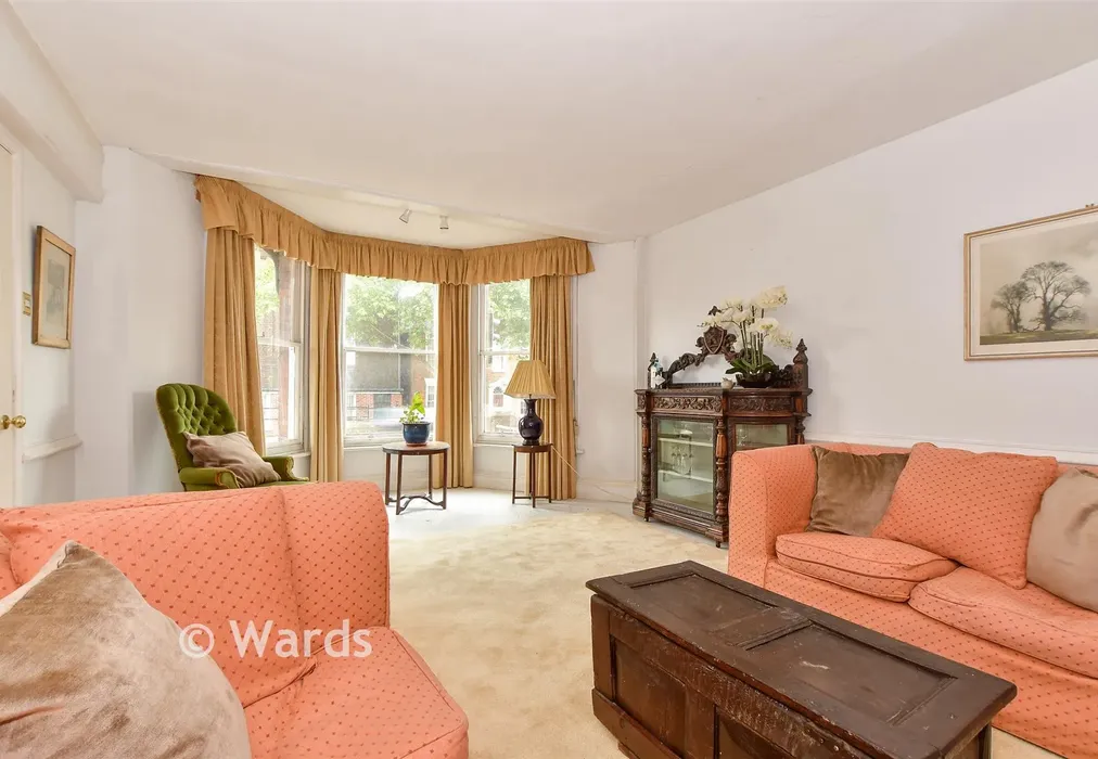 Sitting Room - West Cross, Tenterden, Kent - Wards of Kent