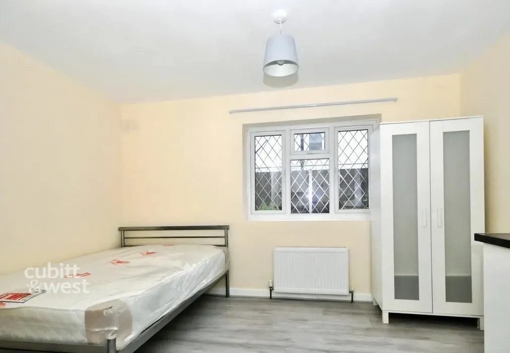 user_edited_photo... - Cator Crescent, New Addington CR0 - Wards of Kent