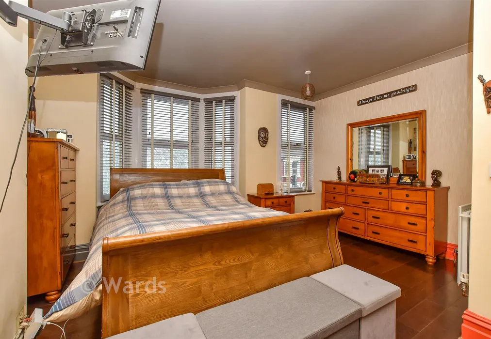Bedroom 2 - Rainham Road, Chatham, Kent - Wards of Kent