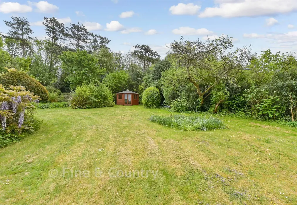 Rear Garden - Hill Avenue, Shepherdswell, Kent - Wards of Kent