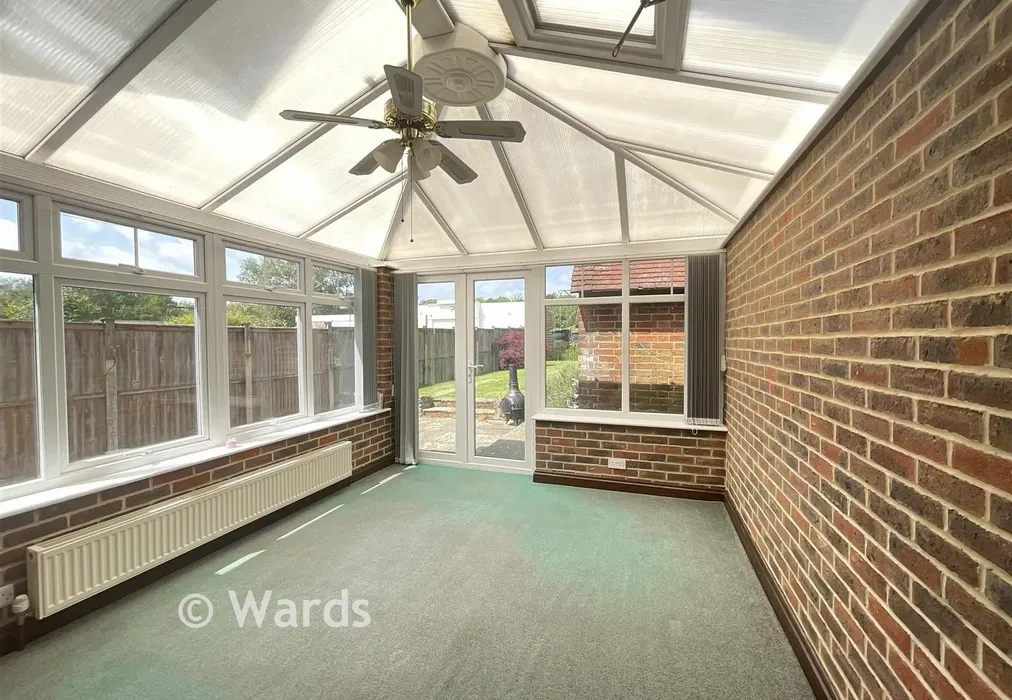 Conservatory - Thornden Lane, Rolvenden Layne, Rolvenden, Kent - Wards of Kent