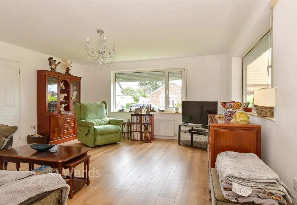 Lounge - Minster Drive, Minster-On-Sea, Sheerness, Kent - Wards of Kent