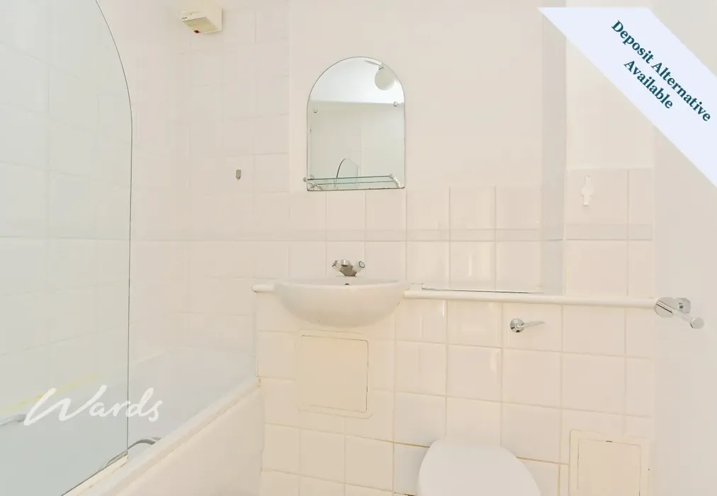 Bathroom - Coral Park Maidstone ME14 - Wards of Kent