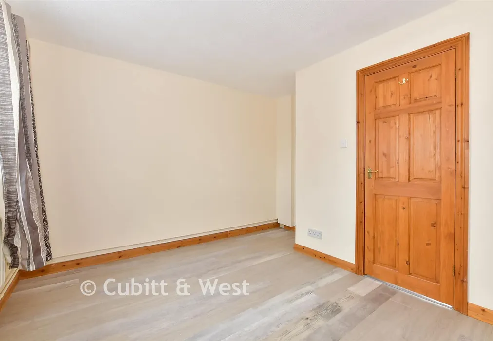 Bedroom 1 - Galahad Road, Ifield, Crawley, West Sussex - Wards of Kent