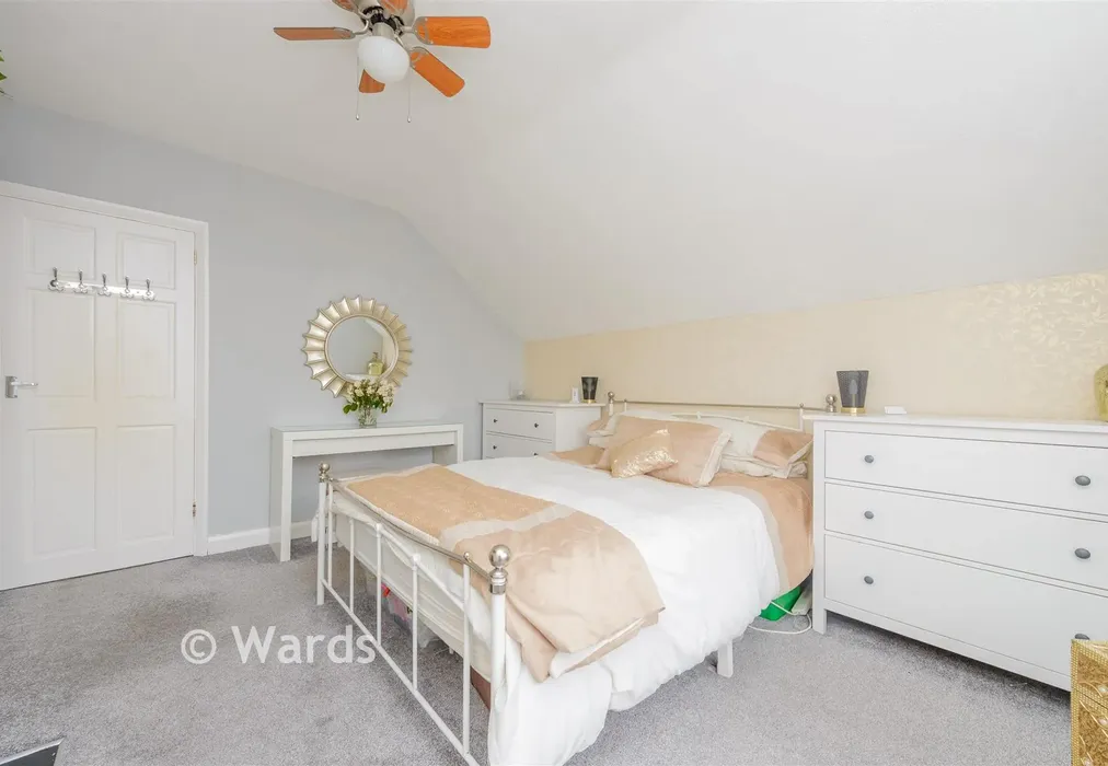 Bedroom 1 - Langdale Crescent, Bexleyheath, Kent - Wards of Kent