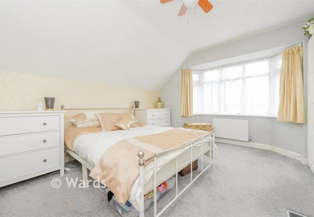 Bedroom 1 - Langdale Crescent, Bexleyheath, Kent - Wards of Kent