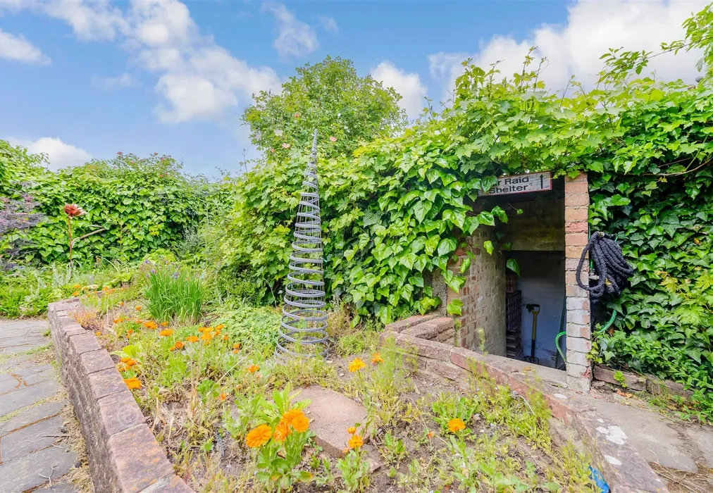 Rear Garden - Langdale Crescent, Bexleyheath, Kent - Wards of Kent