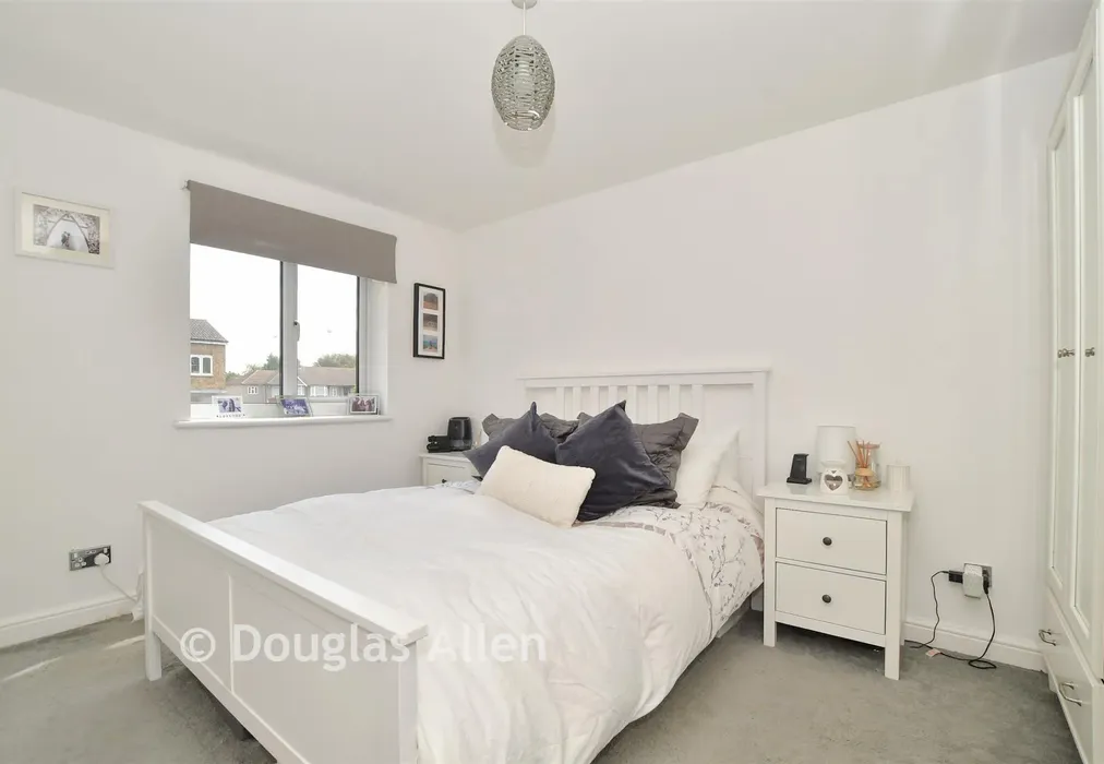 Bedroom 1 - Frazer Close, Romford, Essex - Wards of Kent
