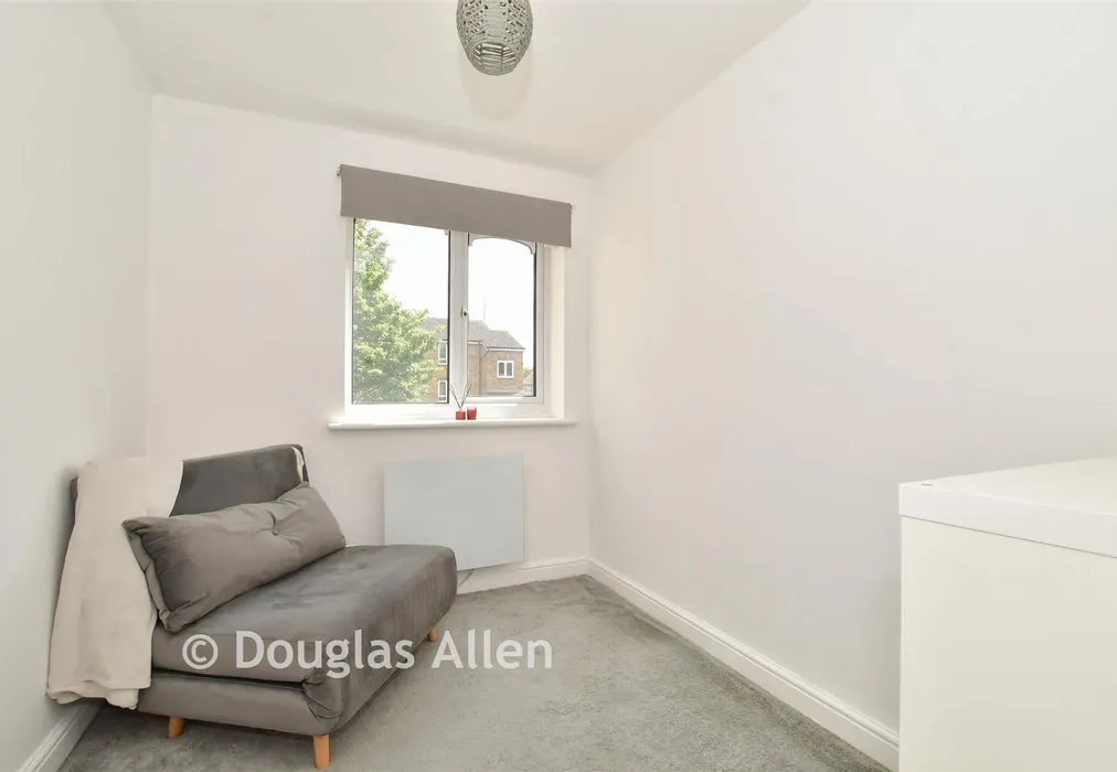Bedroom 2 - Frazer Close, Romford, Essex - Wards of Kent