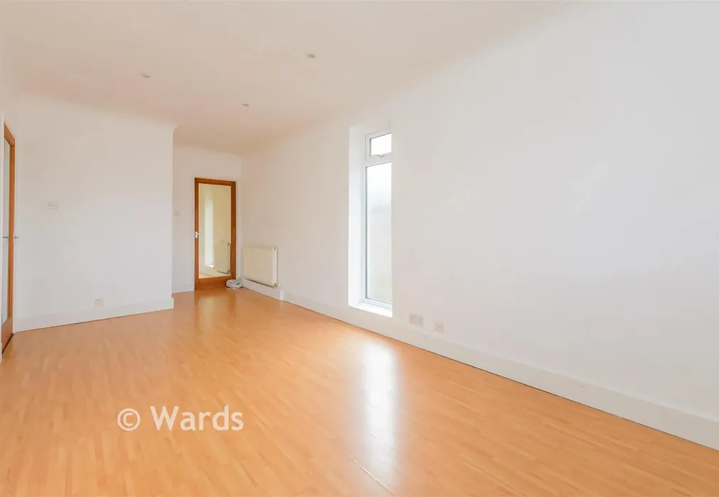 Lounge - Brissenden Close, Upnor, Kent - Wards of Kent