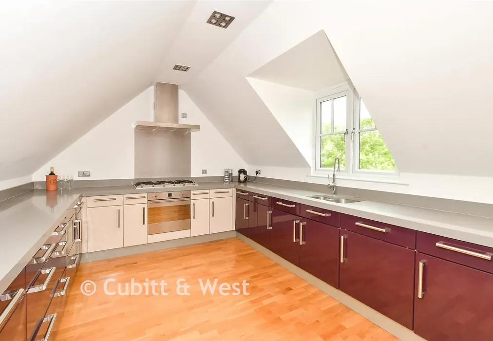Kitchen - Little Trodgers Lane, Mayfield, East Sussex - Wards of Kent