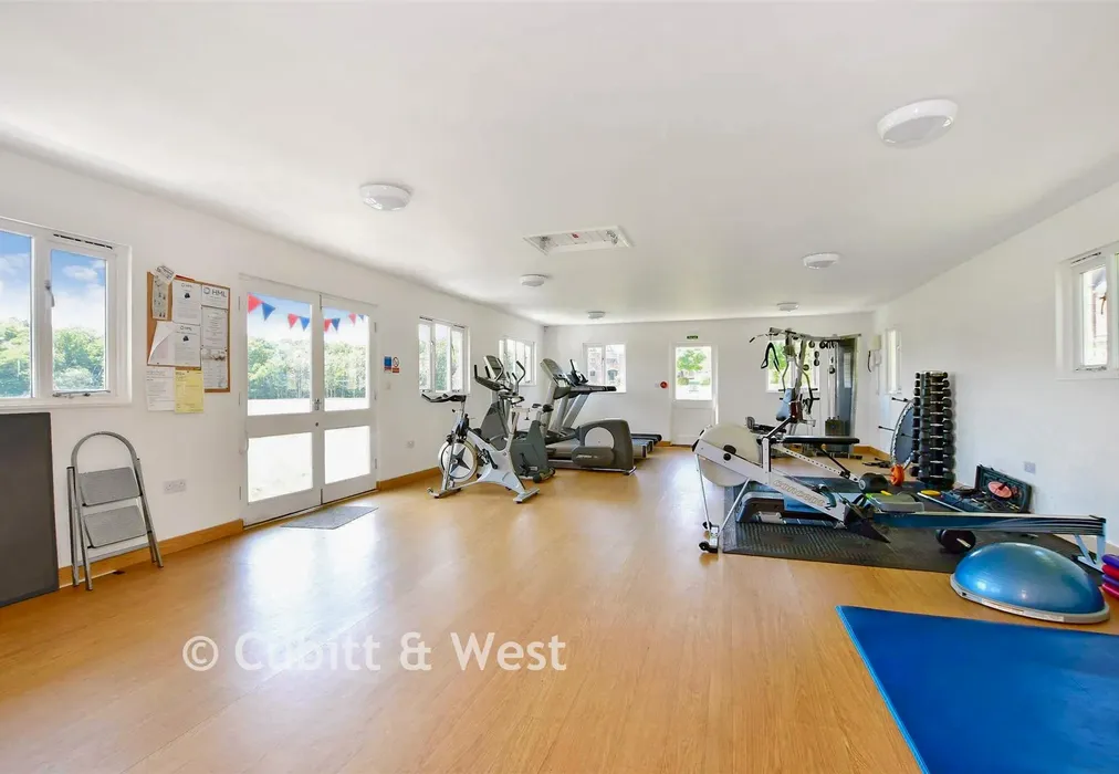 Communal Gym - Little Trodgers Lane, Mayfield, East Sussex - Wards of Kent