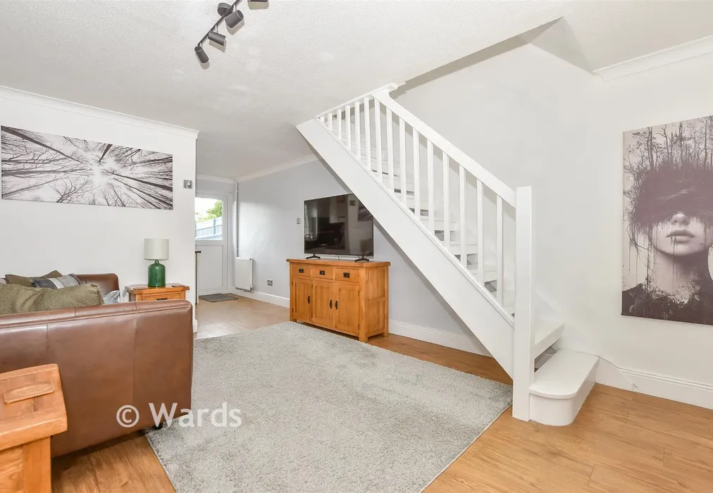 Lounge - Baywell, Leybourne, Kent - Wards of Kent