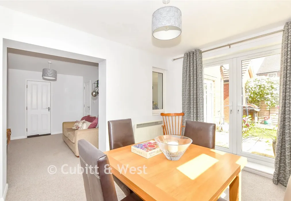 Dining Area - Whiteland Way, Clanfield, Hampshire - Wards of Kent