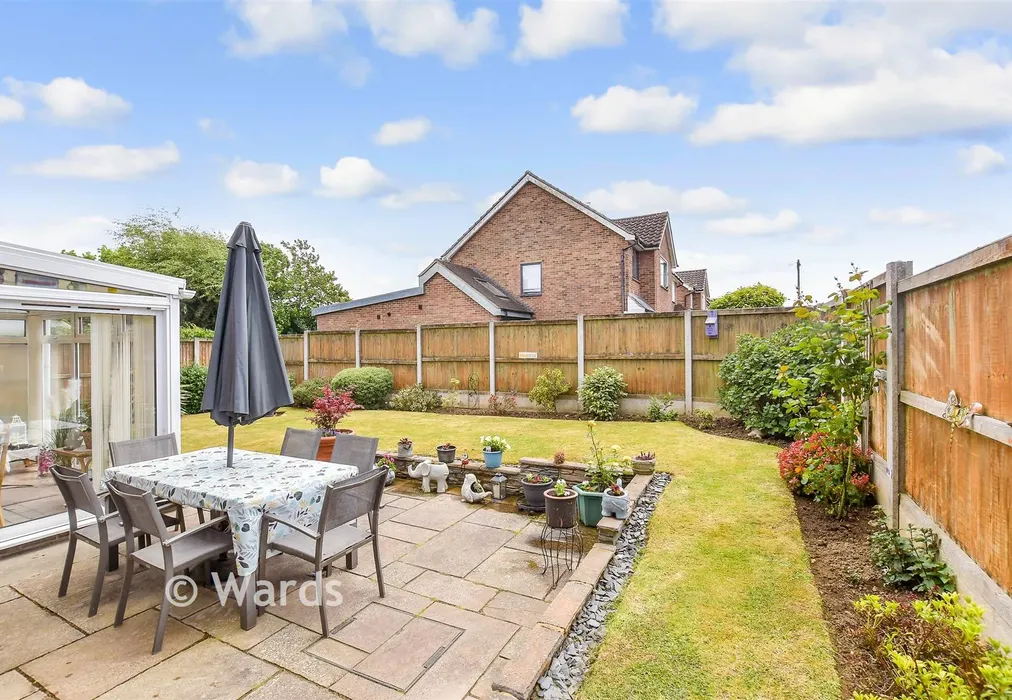 Rear Garden - Rylands Road, Kennington, Ashford, Kent - Wards of Kent