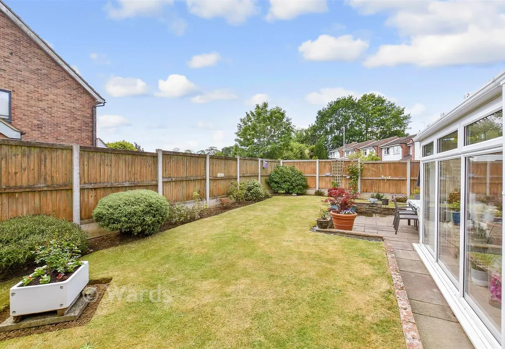 Rear Garden - Rylands Road, Kennington, Ashford, Kent - Wards of Kent