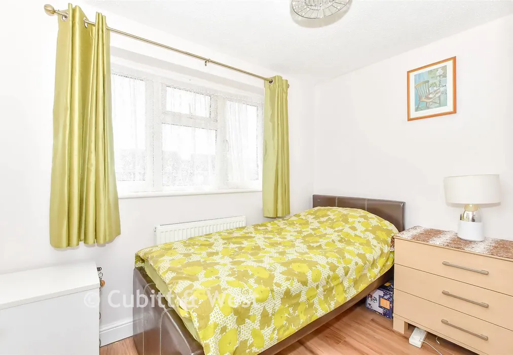 Bedroom 3 - Marlborough Close, Chichester, West Sussex - Wards of Kent