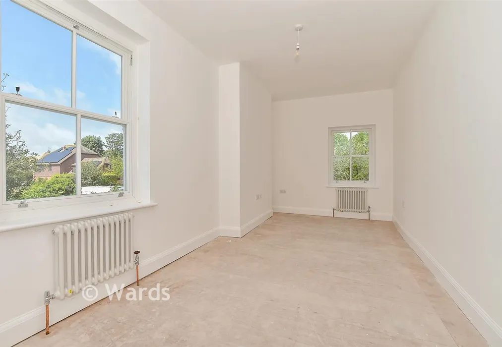 Bedroom 1 - Park Street, Lydd, Kent - Wards of Kent