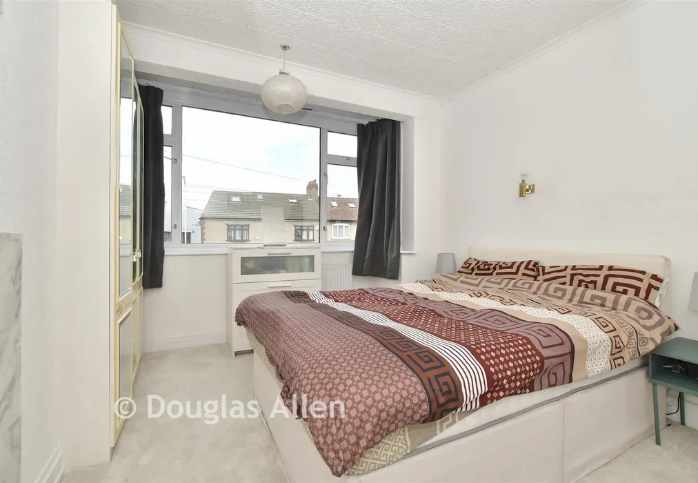 Bedroom 1 - Chadwell Heath Lane, Romford, Essex - Wards of Kent