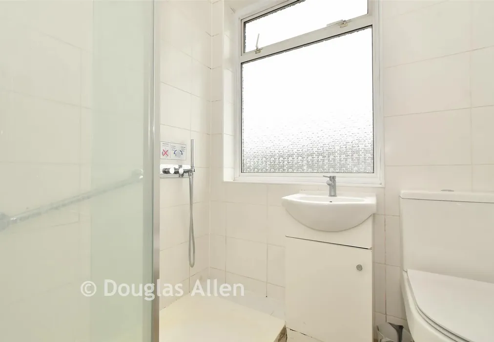 Shower Room - Chadwell Heath Lane, Romford, Essex - Wards of Kent