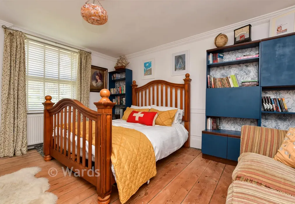Bedroom 1 - Booth Place, Margate, Kent - Wards of Kent