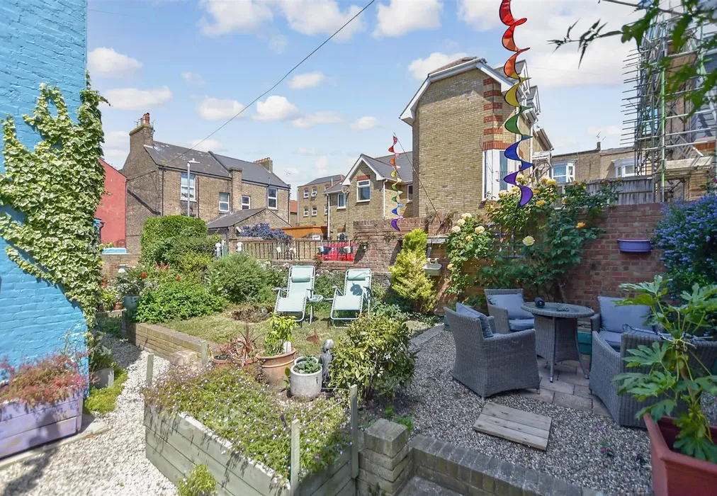 Front Garden - Booth Place, Margate, Kent - Wards of Kent