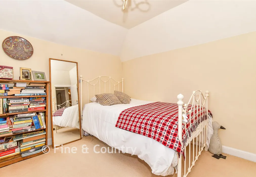 Bedroom 3 - Old Forge Lane, Horney Common, Uckfield, East Sussex - Wards of Kent