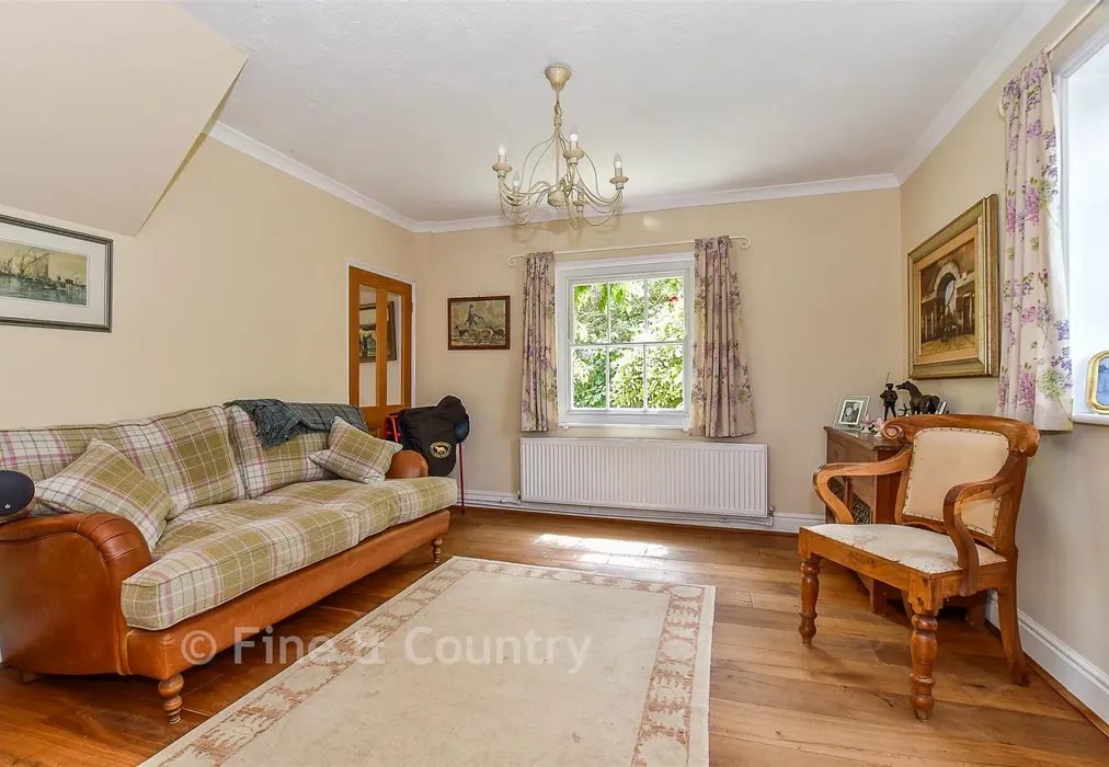Living Room - Old Forge Lane, Horney Common, Uckfield, East Sussex - Wards of Kent