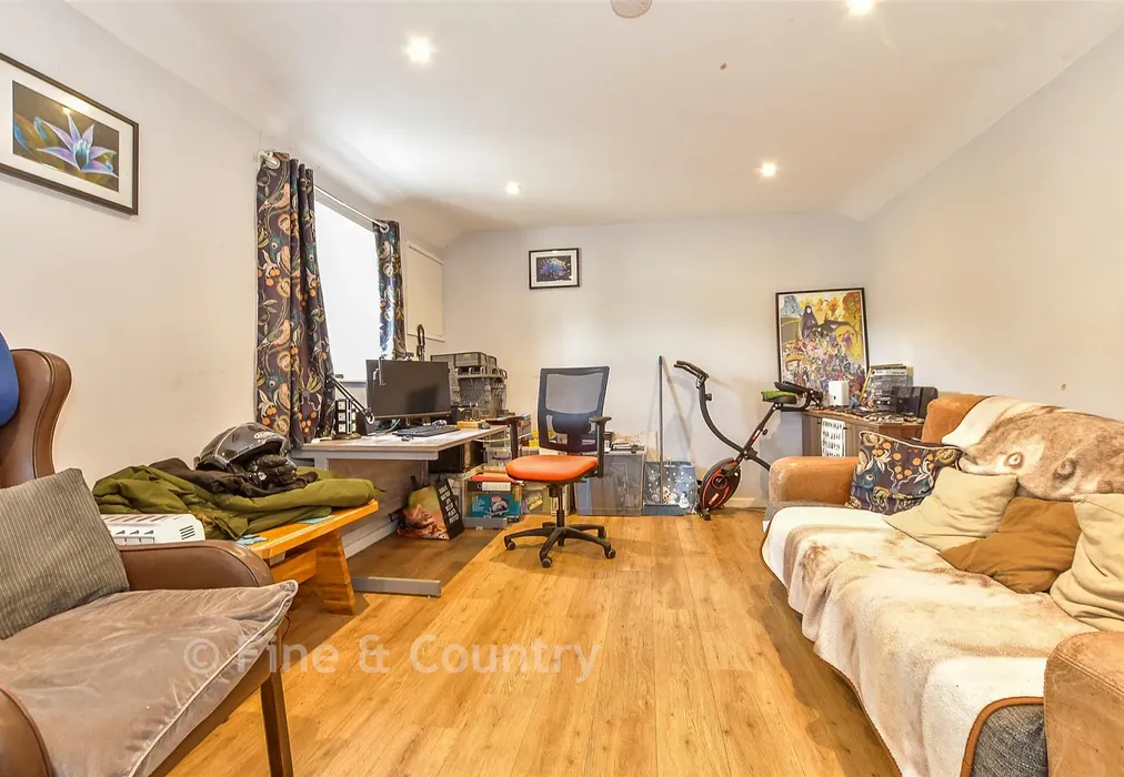 Annexe Living Room - Old Forge Lane, Horney Common, Uckfield, East Sussex - Wards of Kent