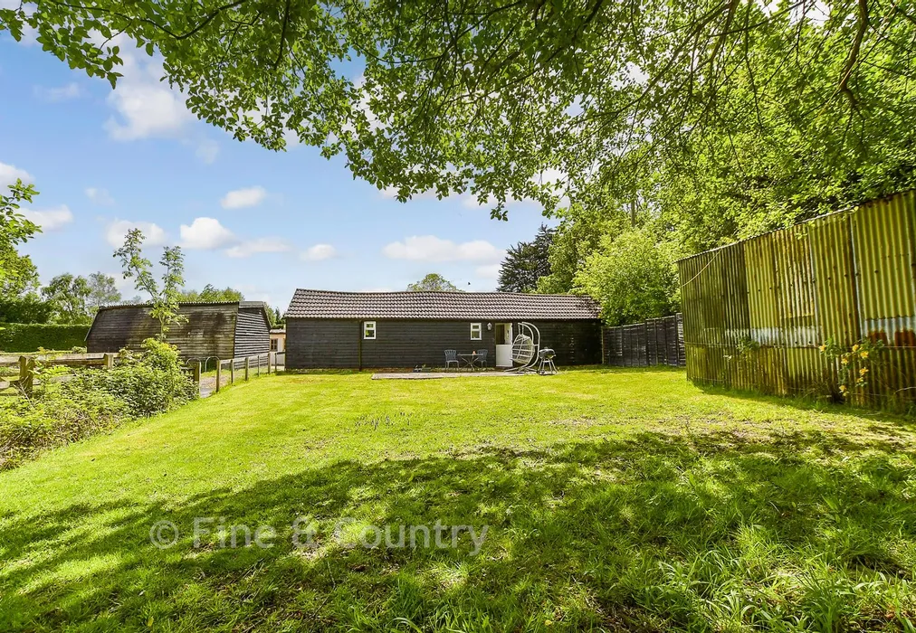 Rear Garden - Old Forge Lane, Horney Common, Uckfield, East Sussex - Wards of Kent
