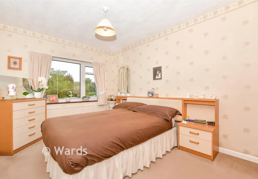 Bedroom 3 - Gilletts Lane, East Malling, Kent - Wards of Kent