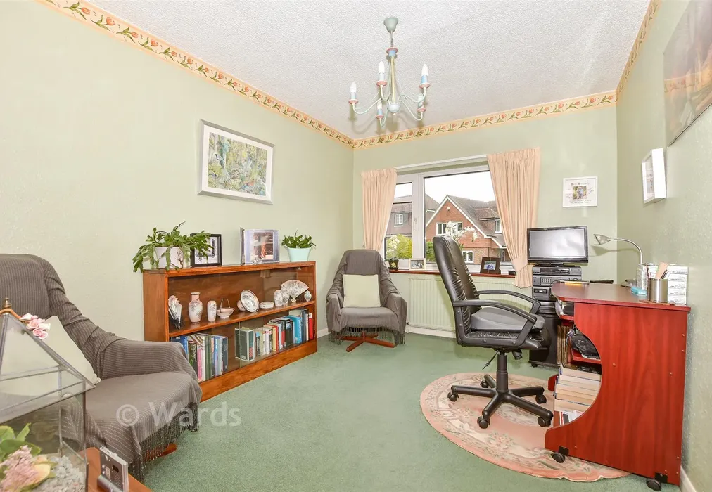 Bedroom 4 - Gilletts Lane, East Malling, Kent - Wards of Kent