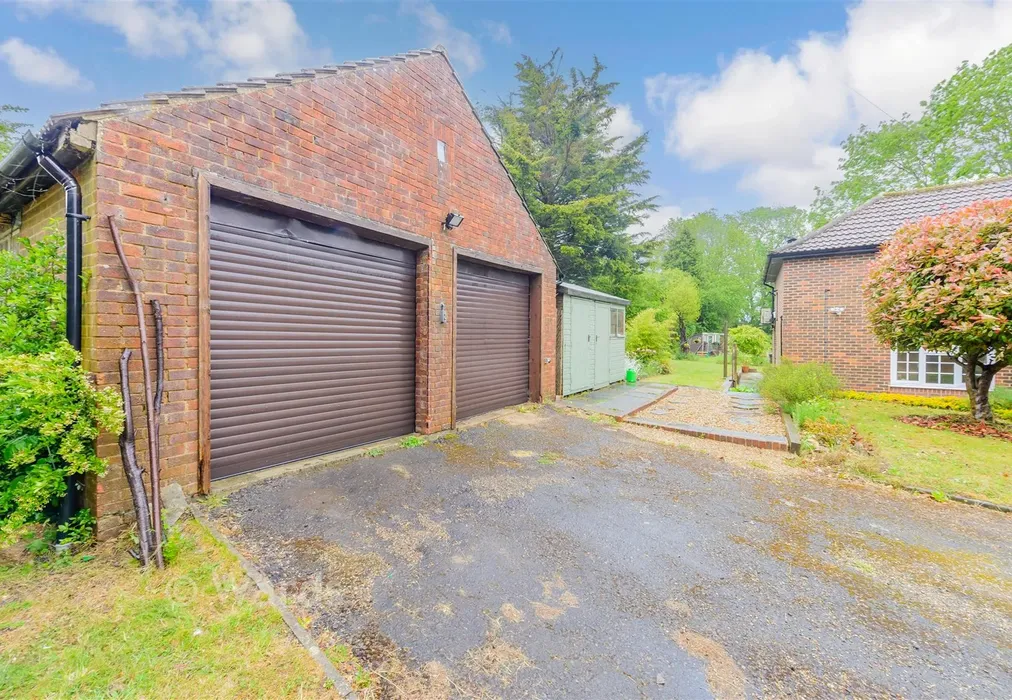 Garage - Cockerhurst Road, Shoreham, Kent - Wards of Kent