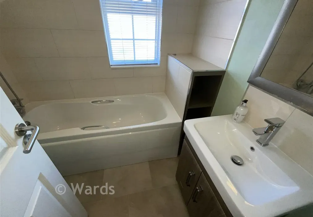 Bathroom - Rose Way, Herne Bay, Kent - Wards of Kent