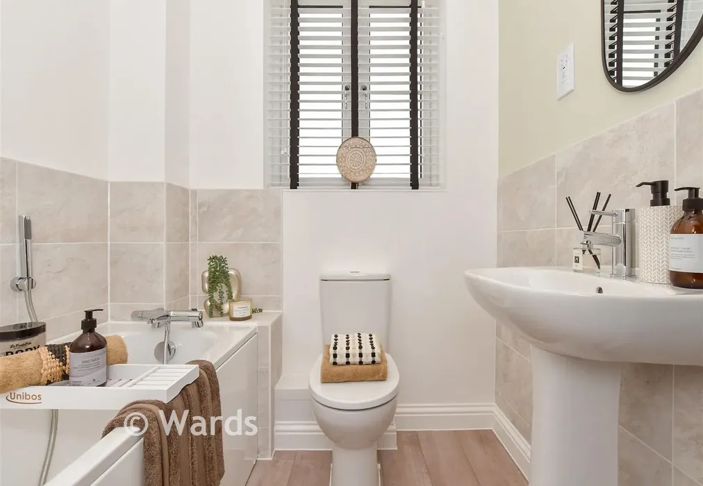 Bathroom Show Home - Richmond Park, Whitfield, Kent - Wards of Kent