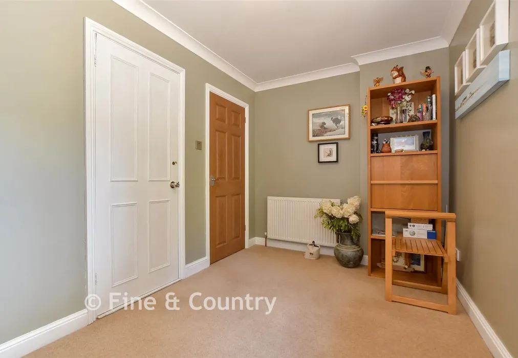 Study/ Bedroom 4 - Egypt Copse, Cowes, Isle of Wight - Wards of Kent