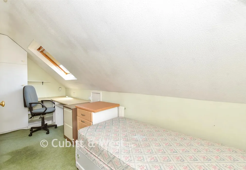 Bedroom 4 - Privett Road, Waterlooville, Hampshire - Wards of Kent
