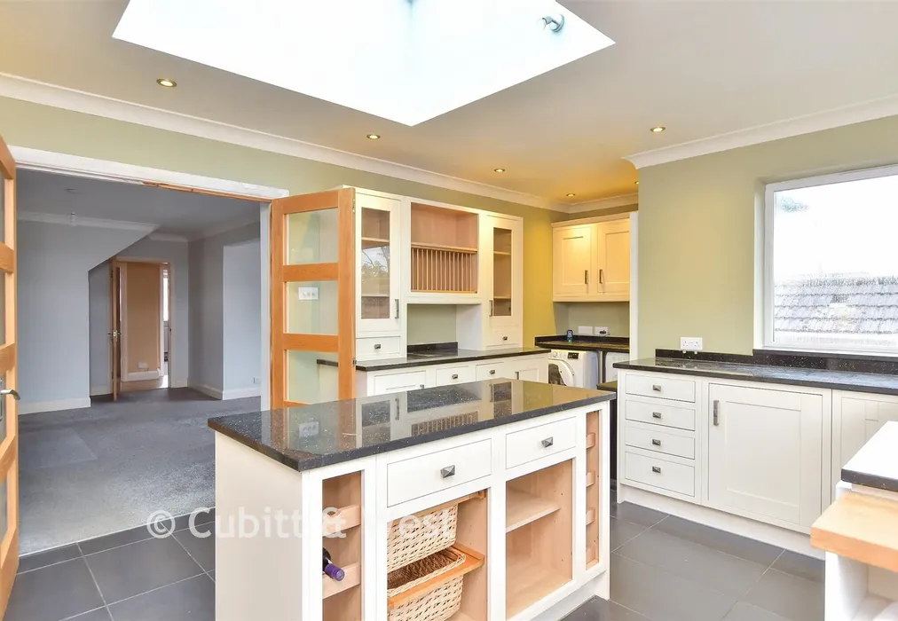 Kitchen - Selhurst Road, Woodingdean, East Sussex - Wards of Kent