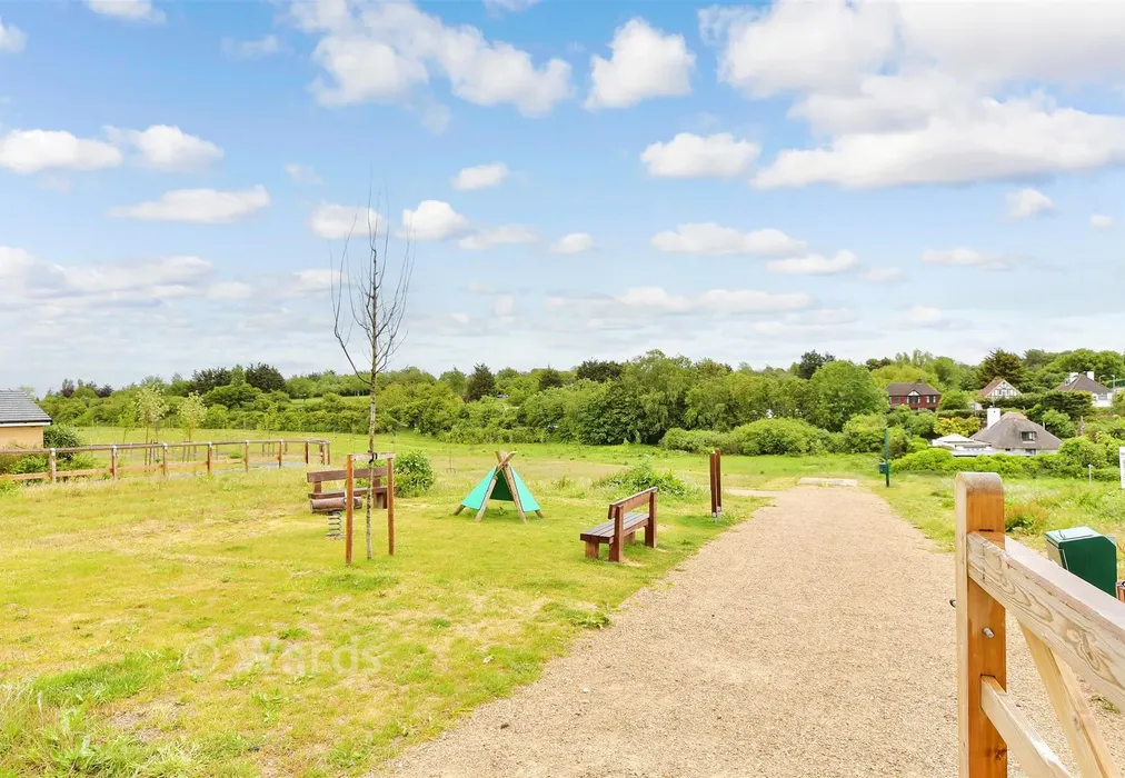Surrounding Area - Cornfield Drive, Gravesend, Kent - Wards of Kent