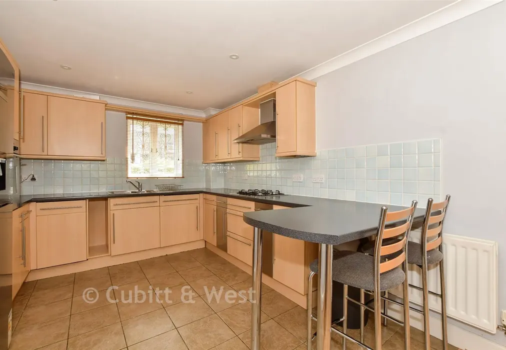 Lounge/Kitchen - Lumley Road, Horley, Surrey - Wards of Kent