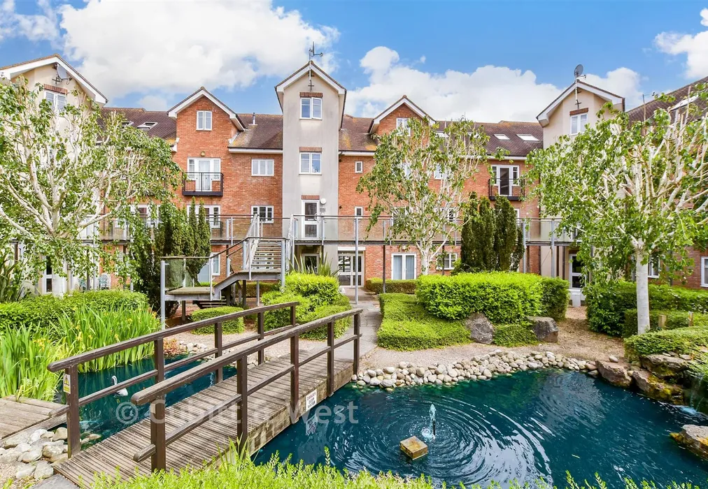 Communal Gardens - Lumley Road, Horley, Surrey - Wards of Kent